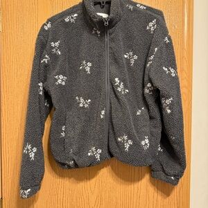 Hollister Teddy floral sweater